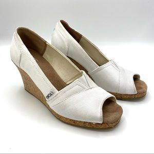 Toms White Grosgrain Cork Wedge Heels Sandals Size 8 Comfort Wedding Bridal
